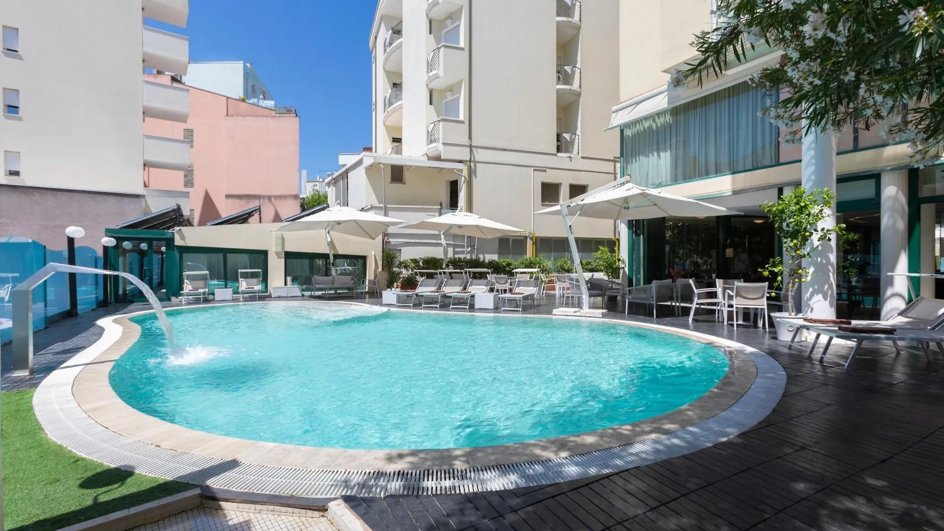 Park Hotel كاتوليكا 4*,