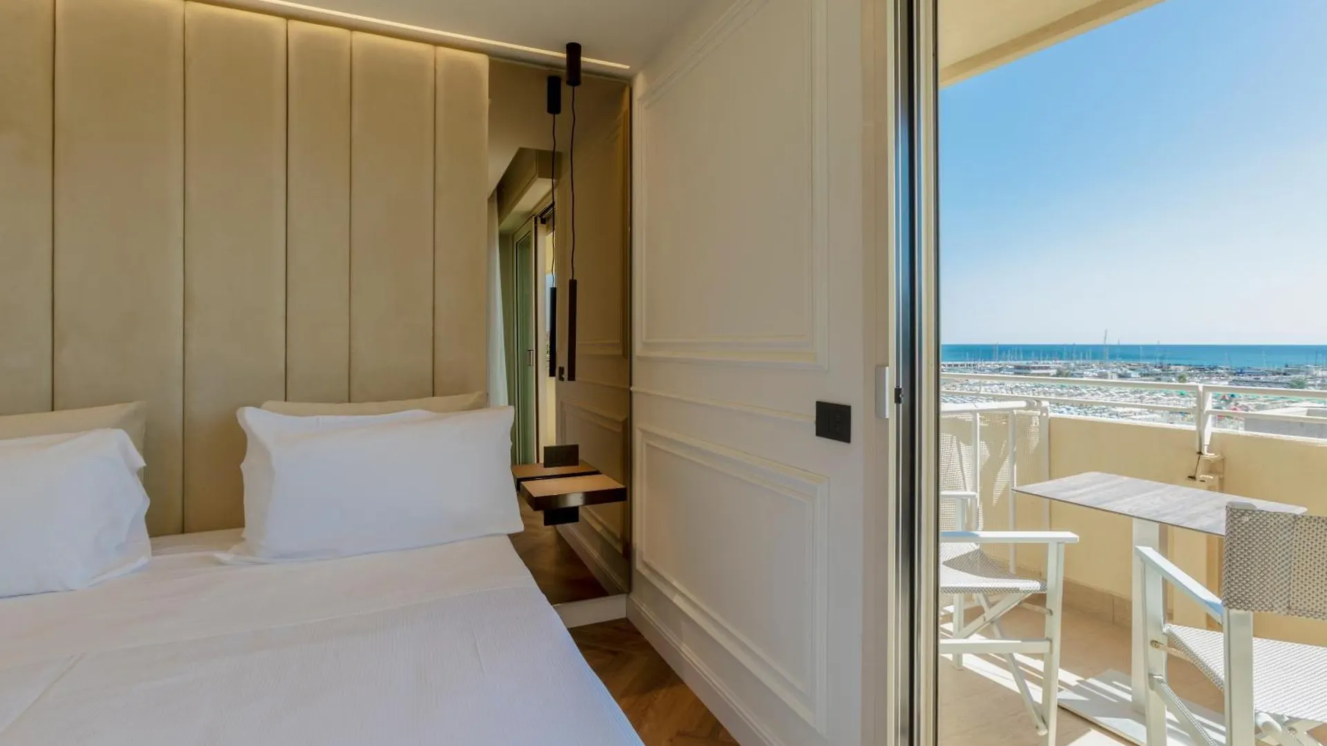 Park Hotel كاتوليكا 4*,